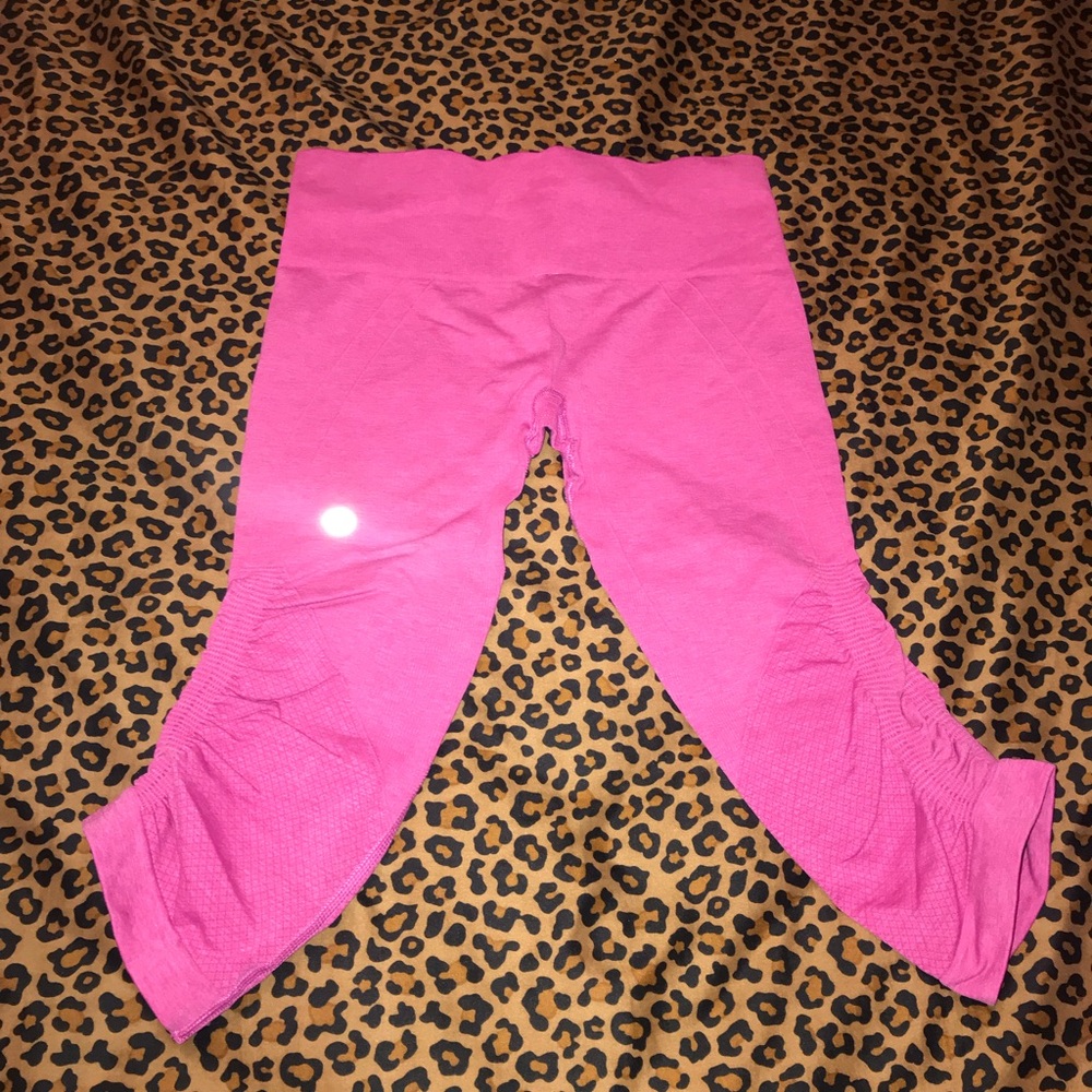 Lululemon EBB TO FLOW CROP BOTTOMS